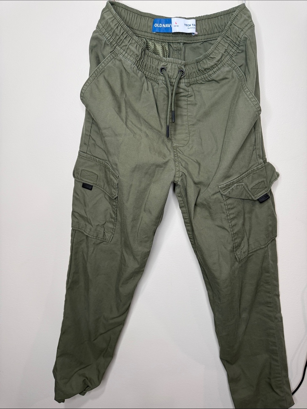 Old Navy. Tech Taper size 10-12 L